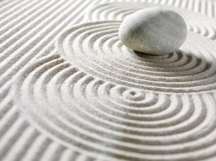 Zen Pebble và Circles trên cát