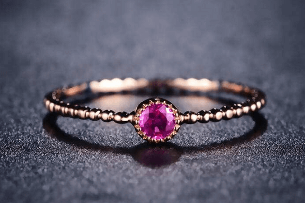 Có nên chọn nhẫn ruby làm nhẫn cưới không? Xu hướng trang sức cưới 2020